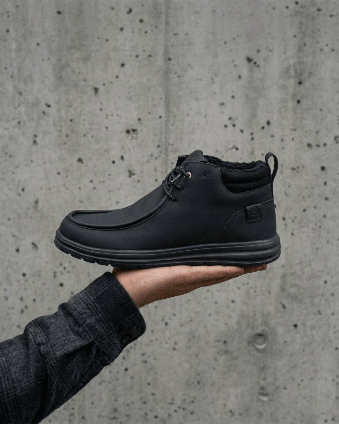 SELKNAM BLACK - AZLA